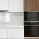 Lodówka do zabudowy – jak wybrać idealny model do nowoczesnej kuchni?