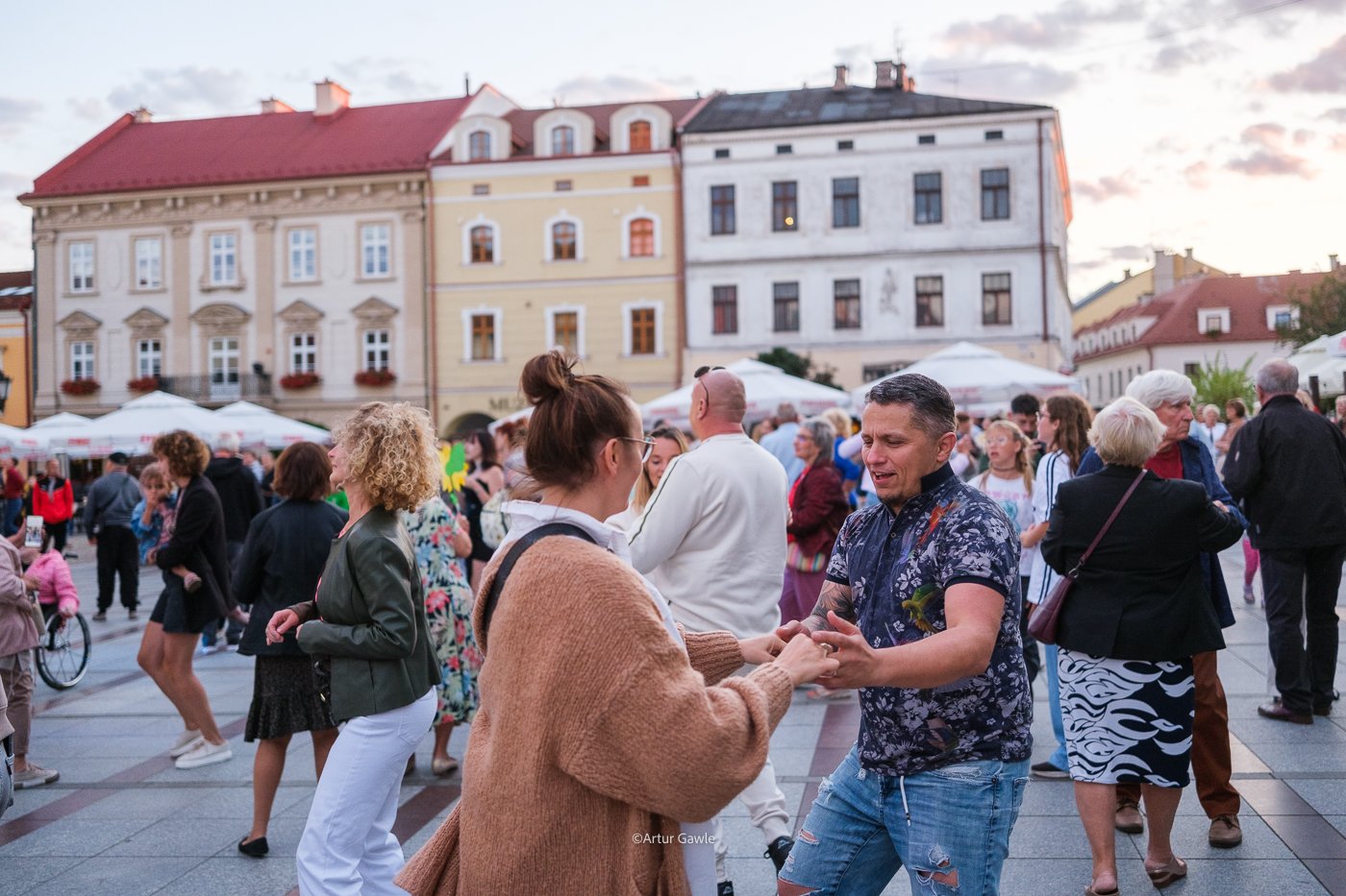 Ostatni wieczór taneczny tych wakacji [zdjęcia]