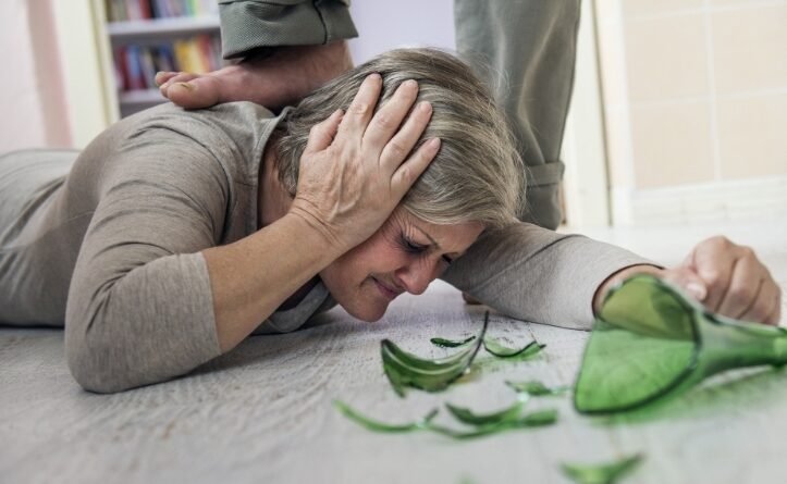 To się w głowie nie mieści! Ruszać z pięściami na własną matkę? Wyrodny syn trafił już do aresztu