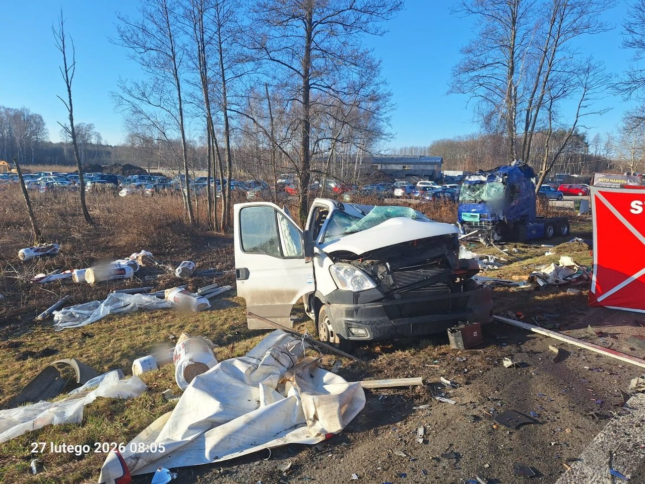 Tragiczny poranek w Ładnej. W ciągu 30 minut dwa wypadki niemal w jednym miejscu. Jest ofiara śmiertelna