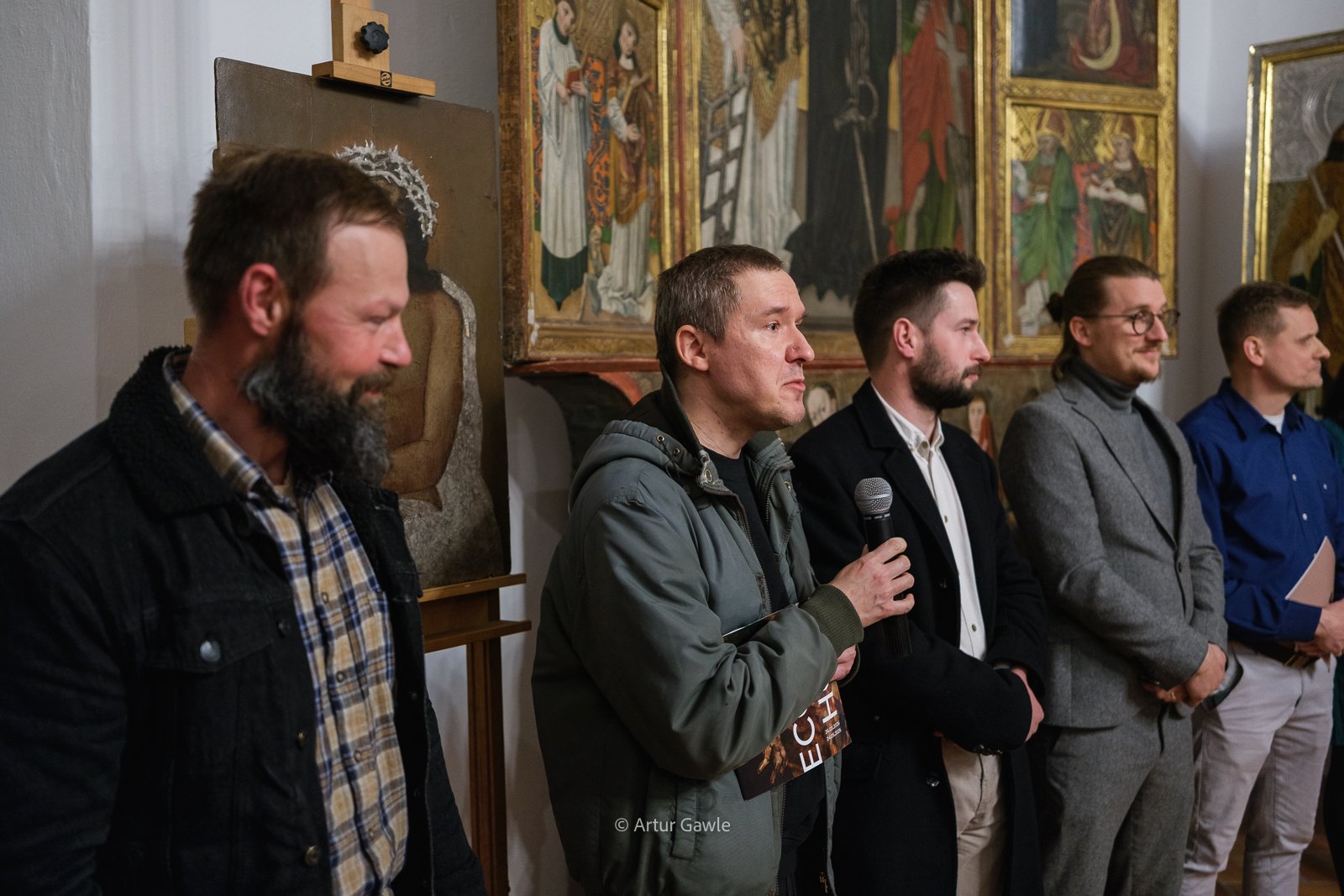 Tarnowscy artyści na wystawie „Ecce Homo”. Wernisaż w Muzeum Diecezjalnym [zdjęcia]
