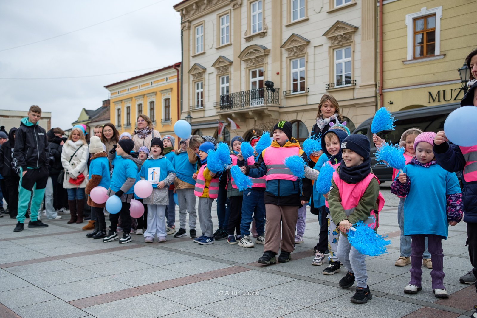 Tarnów świętował Dzień Świadomości Autyzmu [zdjęcia]