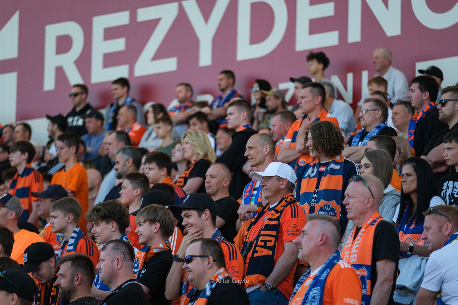 Legia odczarowała stadion w Niecieczy. Komplet widzów i tylko jedna bramka